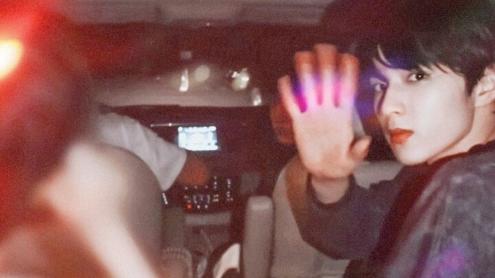 “I’ve never seen a man this handsome,” Huang Zitao said.