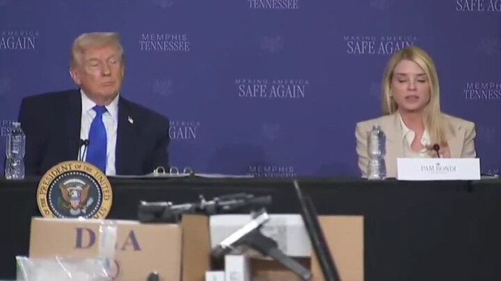 BREAKING_ Pam Bondi just turned to find Donald Trump FAST ASLEEP during her remarks: