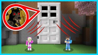 MIPAN & ZUZUZU MENEMUKAN CAKARAN MANUSIA SERIGALA DI BALIK PINTU BESAR DI MINECRAFT SURVIVAL!