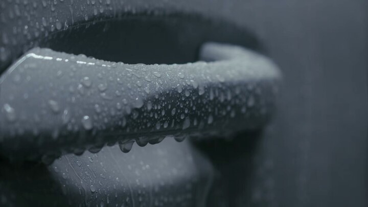 "Let the rain wash away the pain of yesterday." Hãy để cơn mưa gột rửa nỗi đau của ngày hôm qua.