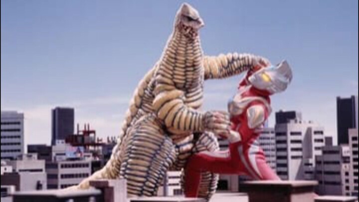 Ultraman Max Episode 36 : Dunia Dimensi Alternatif