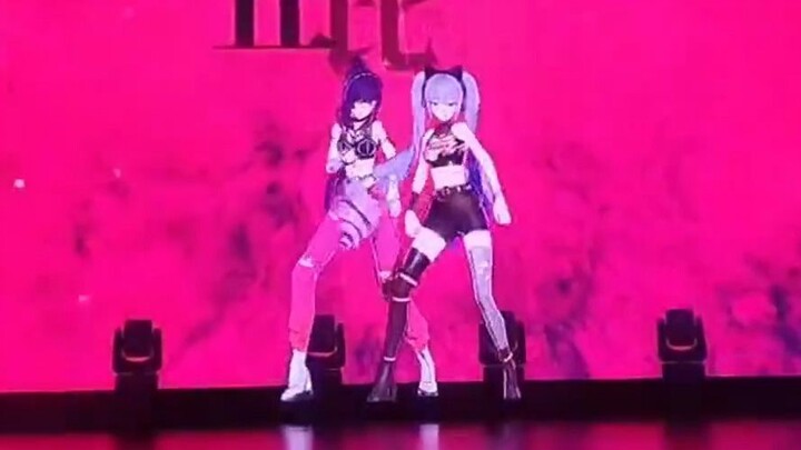 [Han Square] Completely Infatuated (Self-Indulgence)