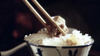 一只苍蝇爬进了狗肉汤里，结果瞬间就被毒死