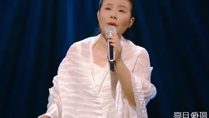 Cô Công Lâm Na, cô còn mải mê với K-pop à? CPOP bên kia đã bùng cháy rồi! #CôngLâmNa #TXT #JeongGuk 