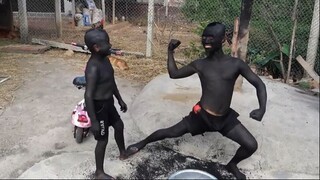 Giả Làm Người Da Đen - Thử Xem Phản Ứng Của Mọi Người Như Thế Nào