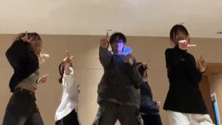 happily ever after真的很适合跟朋友一起跳！