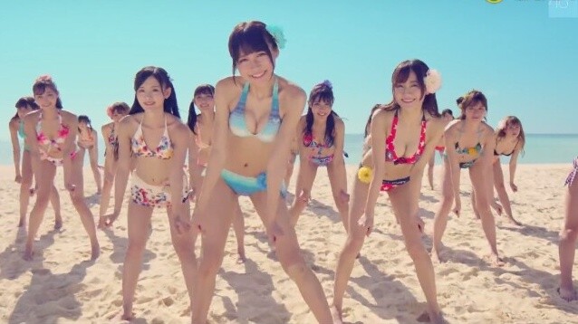 Gadis-gadis muda cantik menari di pantai - SNH48 Summer Voice Blu-ray 1080p