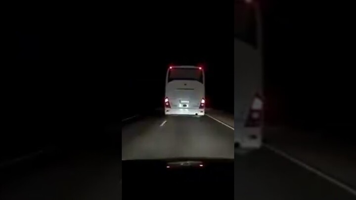 kita butuh Bro Supir Bus seperti ini dalam hidup... #pashalovarian