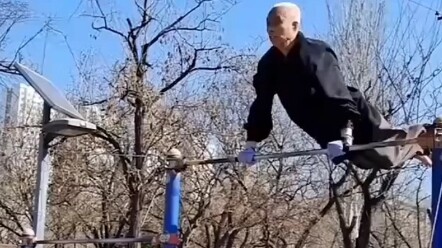 74 ปี ออกแรงมากเกินไป