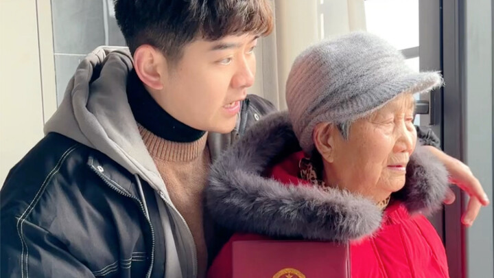 อายุ 27 ปีแล้วฉันก็มีบ้านสักที ซื้อห้องชั้น 18 ที่ไม่มีใครอยากได้ โดนคนอื่นดูถูกวิจารณ์สารพัด แต่ขอแ