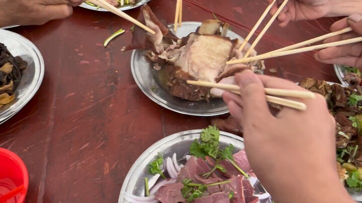 这把吃席看我如何对线大妈