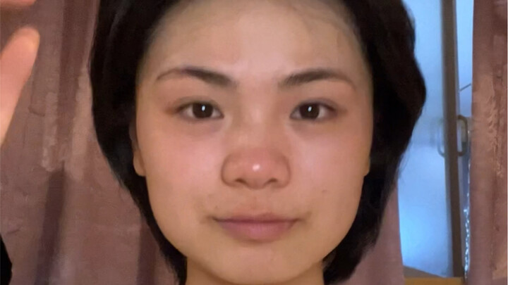 Square and round faces look *so* perfect in Hong Kong–style looks…