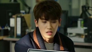 LOL! Did Sun Jae inherit Min Min's legacy, or is this kind of funny guy popular in South Korea now? 