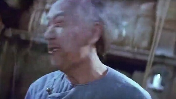 “想练武，别怕苦，三年蹬地脚陷土 ”