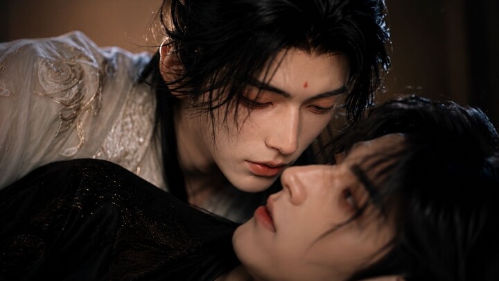 Original dual-protagonist drama "I Fell in Love with My Down-and-Out Royal Uncle," Episode 8