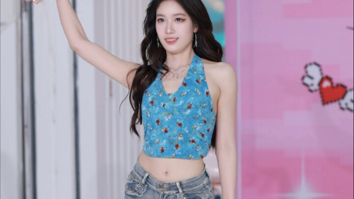 Nhan sắc siêu nét đến thế này!