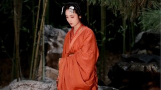 Đây không phải là phim kinh dị, cũng không phải kimono, mà là áo choàng thời Chiến Quốc của chúng ta