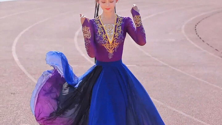 居然有人怀疑我迪力热格格的颜值？#花儿为什么这样红