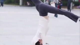 恒大歌舞团前团长林丹丹，貌美如花，舞艺技压群芳 "恒大歌舞团 "林丹丹 "