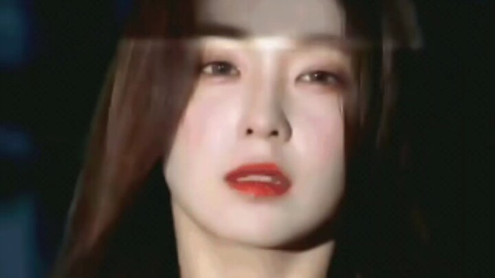 How strong the Korean idols are? They don't even blink before cameras