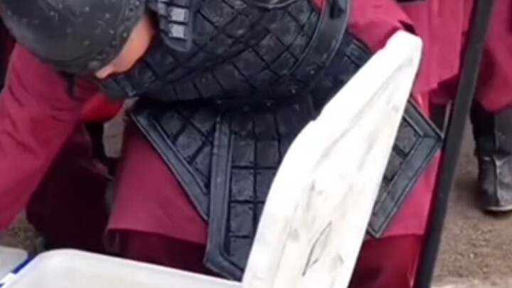 อาหารกล่องของทีมงานถ่ายทำทำเงินได้มากแค่ไหน