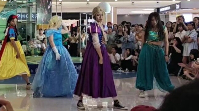 【WayV】Bad Alive Chongqing First Road Show (Six Princesses Edition)