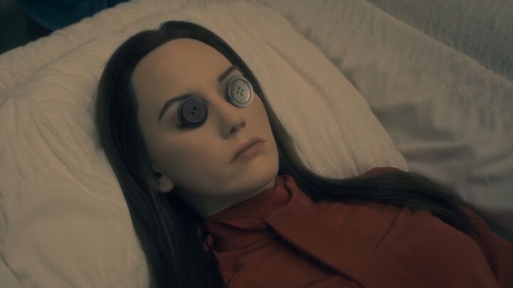 [Serial TV Amerika] The Haunting of Hill House Episode 6: Seorang hantu menghadiri pemakamannya send