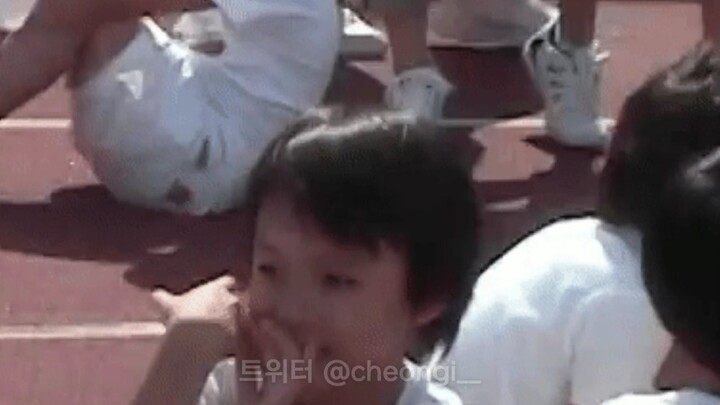 【李帝努/Jeno】快看快看！幼儿园的小小李杰诺 天呐怎么办啊啊啊啊啊