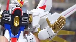 Golden five fingers are fully movable Extraordinary Strike Freedom Garuda Seed Freedom