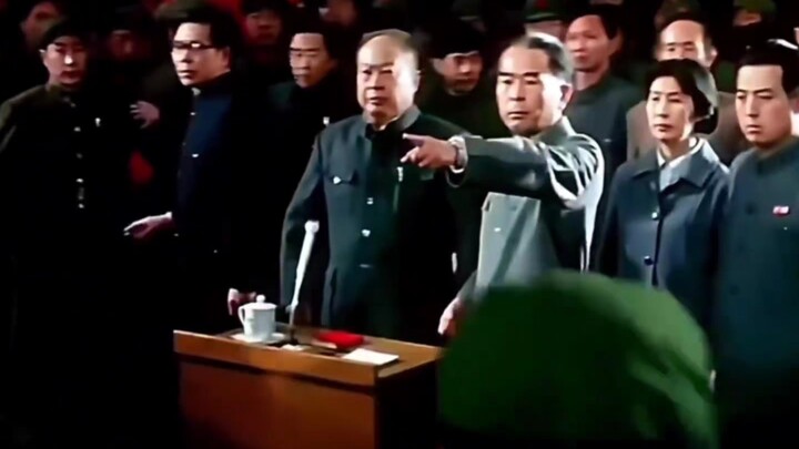 "The Prime Minister's gesture is so domineering!"