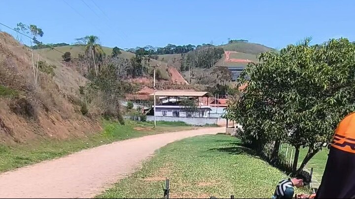 Sabadão, pegamos a bike e fomos pedalar