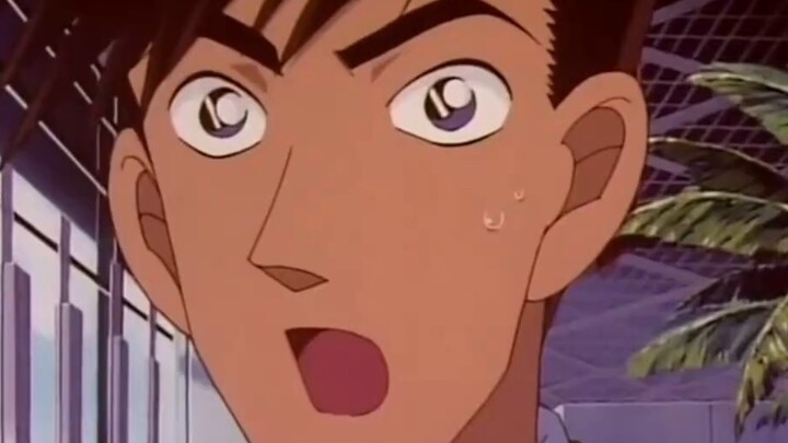 คืนนั้นไม่มีรถคันอื่นอยู่บนถนนเลย