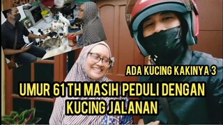 Subhanallah Umur 61 Th Nenek Ini Masih Peduli Dengan Kucing Jalanan Walaupun Kehidupanya Sederhana.!