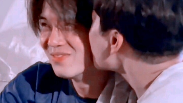 【YinWar】"The legendary Chiang Mai video! Huang Lixian is having the time of his life!"