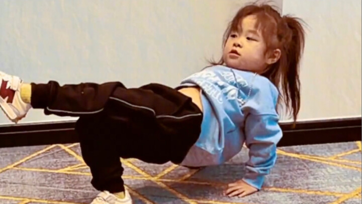 闪光的然然！虽然是“瞎跳”，但天赋太强了有没有？