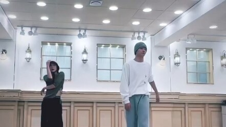 【Vương Tử Hạo】Phòng tập nhảy hôm nay của cha vẫn vô cùng thoải mái, tự nhiên