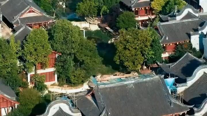 ทุกคนดูถูกขอทานที่สวยสาวเศรษฐีรับมา แต่เขาฟันล้ม 100 คน เขาคือเทพดาบที่ซ่อนตัว [เต็มเรื่อง]