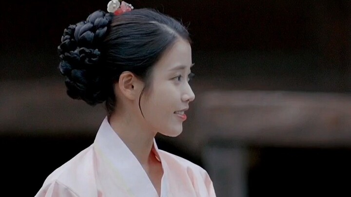 (iu عالي الدقة) لعبت دور الأم من قبل!