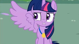 Starlight Glimmer chỉ cần thu thập và ghép lại một chiếc cánh để trở thành Alicorn!