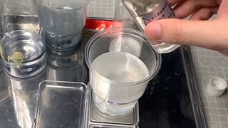 Tôi đã làm một cái bục cho Bai Xueji bằng những vật liệu đã hết hạn sử dụng và mang nó đến BW để tri