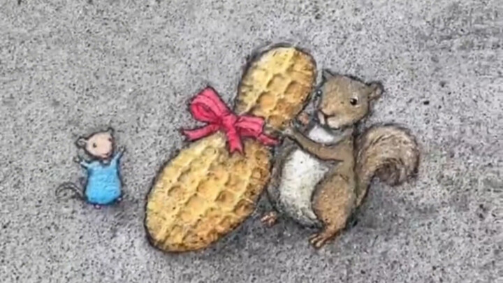 “Tag a friend who can draw to come take a look!”