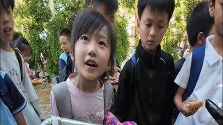 เด็กชายบอกว่าจะตามจีบฉันไปตลอดชีวิต ฮ่าฮ่าฮ่าฮ่าฮ่า