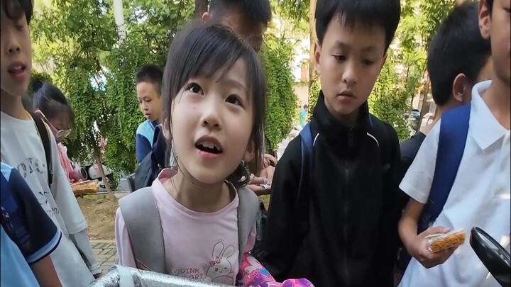 小孩哥说要追我一辈子，哈哈哈哈哈