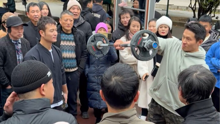 力量得多恐怖才能完成这个操作