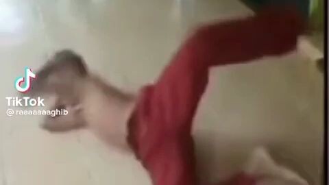 Ketika lu ga di kasih Hp