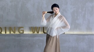 众里寻她千百度，暮然回首…