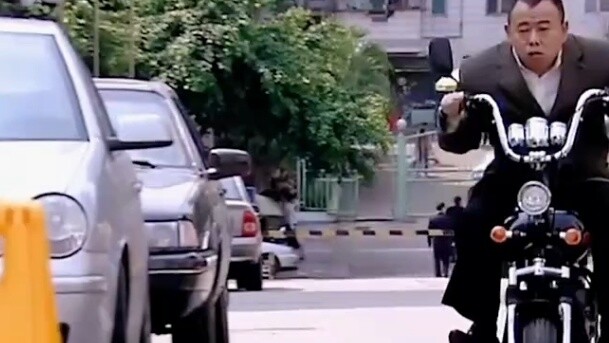 Tôi là người tàn nhẫn trong xã hội. Tôi không nói nhiều. Tôi sẽ làm ngay. Nếu bạn không cười sau khi