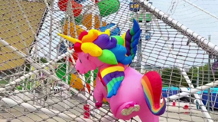 What Would Happen if Little Cucumber Joined "Run for Your Lives"?