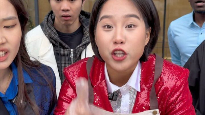 Đã bảo đừng sờ, đừng sờ mà!!