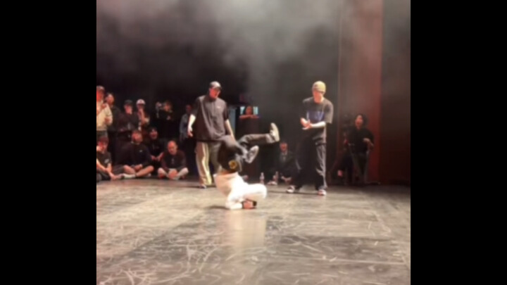 9-Year-Old Chinese Girl Sets Korea Ablaze—Korean Netizens Call Her a Genius! Kitty Ge Aichen